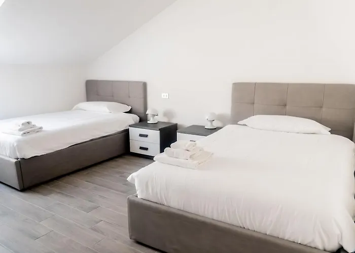 Casa Balbianella - By Lovecomo Nyaraló *