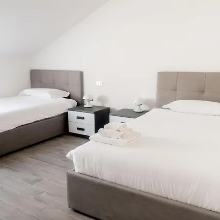 Casa Balbianella - By Lovecomo Casa de Férias *